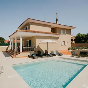  Villa Victoria's Paradise